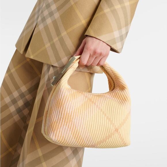 Burberry Medium Peg Checked Duffle Tote Bag - Picture 10 of 10